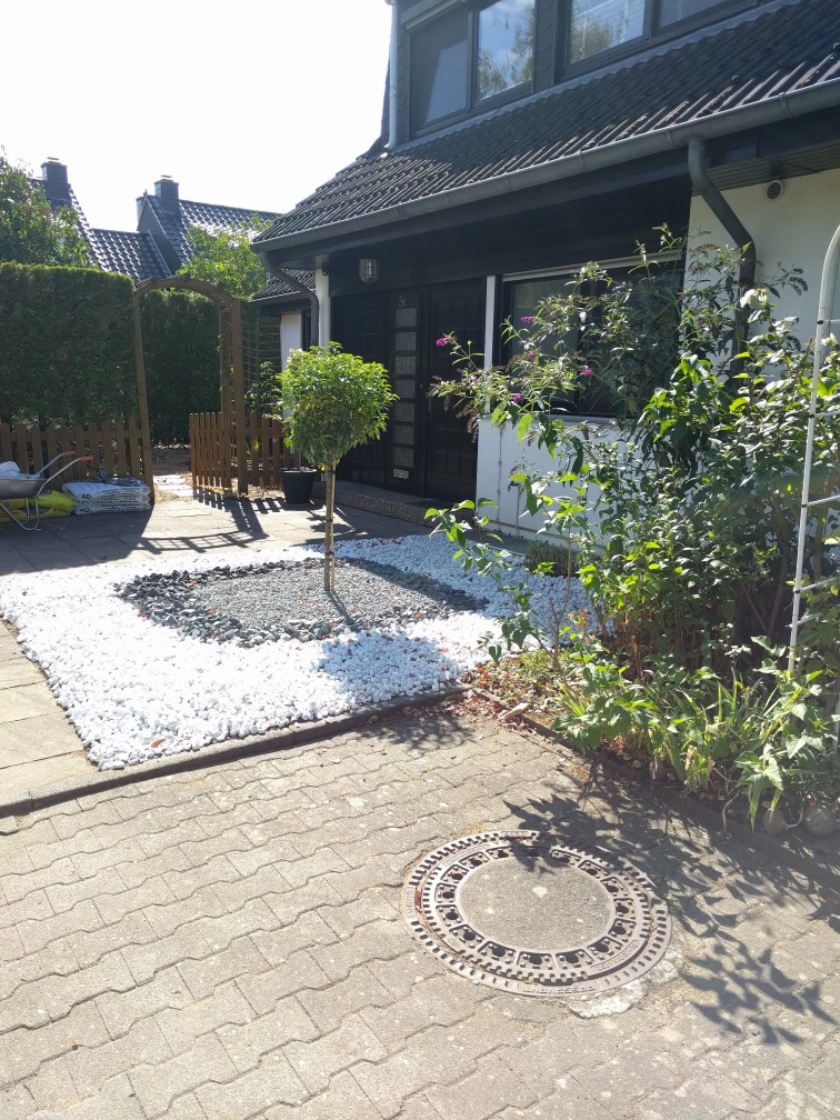 4 Bedrooms, House, For Rent, Stettiner Str, 1 Bathrooms, Listing ID 1004, Hochheim am Main, Germany,